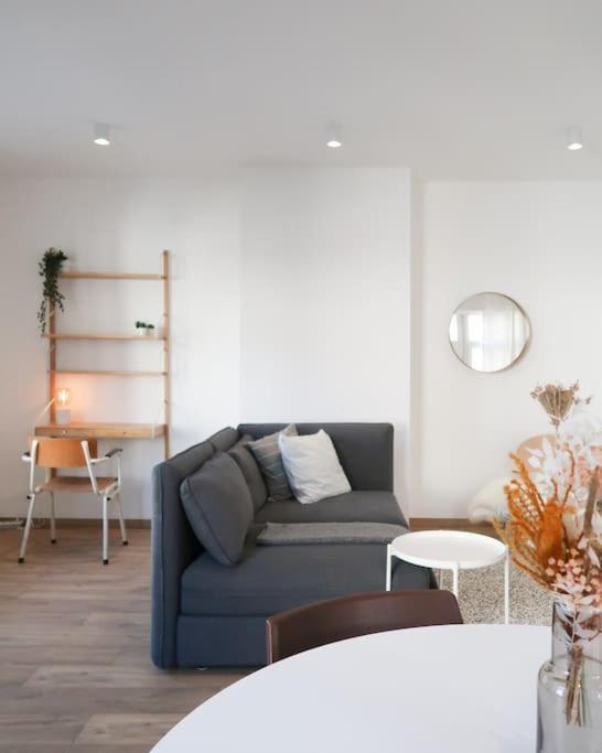 1 Bedroom In Center - 3rd Floor Appartement Luik
