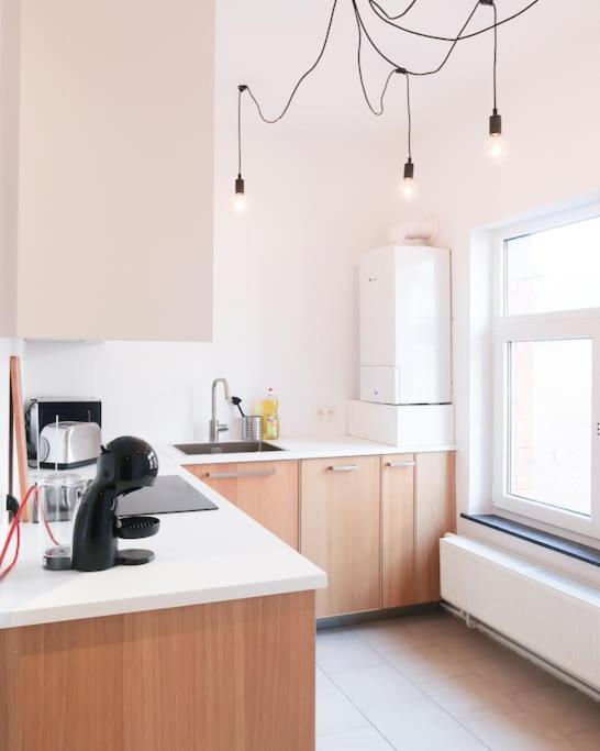 1 Bedroom In Center - 3rd Floor * Luik