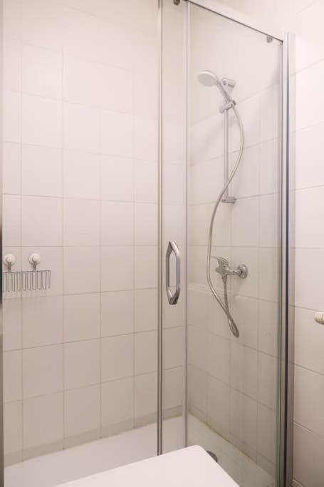1 Bedroom In Center - 3rd Floor