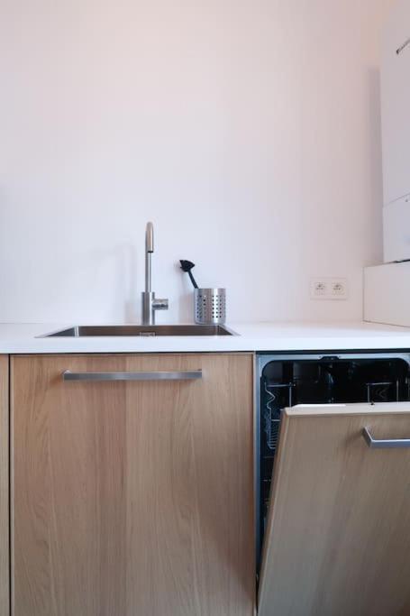 Appartement 1 Bedroom In Center - 3rd Floor *