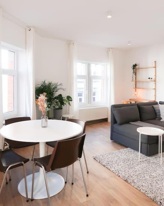 Appartement 1 Bedroom In Center - 3rd Floor *